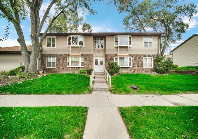 Photo 1 of Condo for sale at 1738 Chelsea St, Schererville, IN 46375 | MLS# 845979 | Listing updated on 2026-09-28