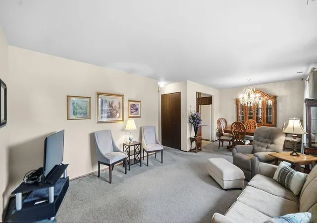 Photo 3 of Condo for sale at 1738 Chelsea St, Schererville, IN 46375 | MLS# 845979 | Listing updated on 2026-09-28