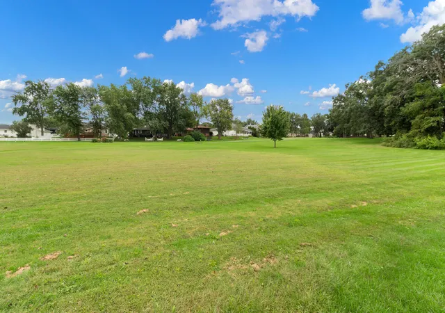 Photo 4 of Single family home for sale at 4142 Augusta Dr, Crown Point, IN 46307 | MLS# 845948 | Listing updated on 2026-10-03