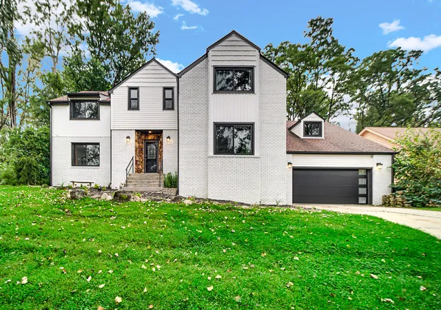 Photo 2 of Single family home for sale at 361 Devon Rd, Valparaiso, IN 46385 | MLS# 845983 | Listing updated on 2026-10-03