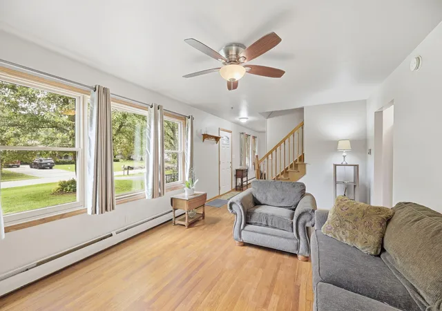 Photo 4 of Single family home for sale at 1247 Dogwood Dr, Chesterton, IN 46304 | MLS# 845984 | Listing updated on 2026-09-28