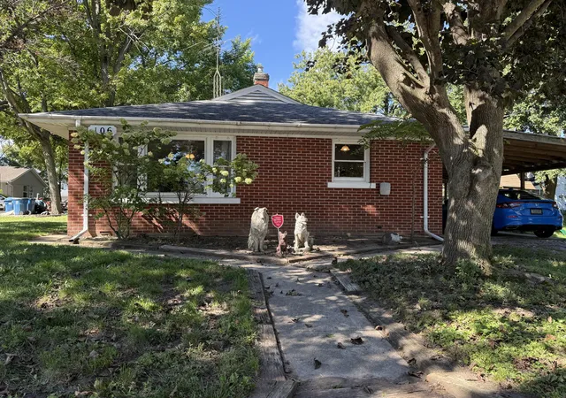 Photo 1 of Single family home for sale at 106 S Adams St, Hebron, IN 46341 | MLS# 845977 | Listing updated on 2026-09-30