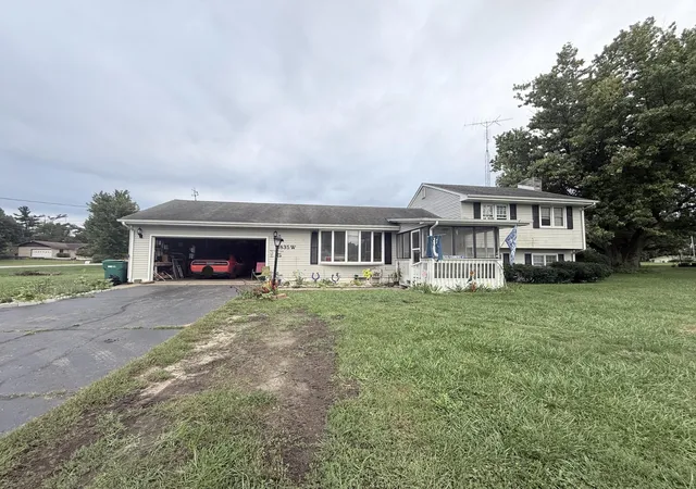 Photo 1 of Single family home for sale at 4835 W Hubeny, North Judson, IN 46366 | MLS# 846027 | Listing updated on 2026-09-28