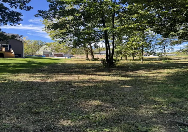 Photo 4 of Land for sale at 713 Druim Trl, Crown Point, IN 46307 | MLS# 846099 | Listing updated on 2026-09-30