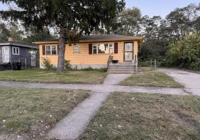 Photo 3 of Single family home for sale at 571 Dallas St, Gary, IN 46406 | MLS# 846451 | Listing updated on 2026-10-07