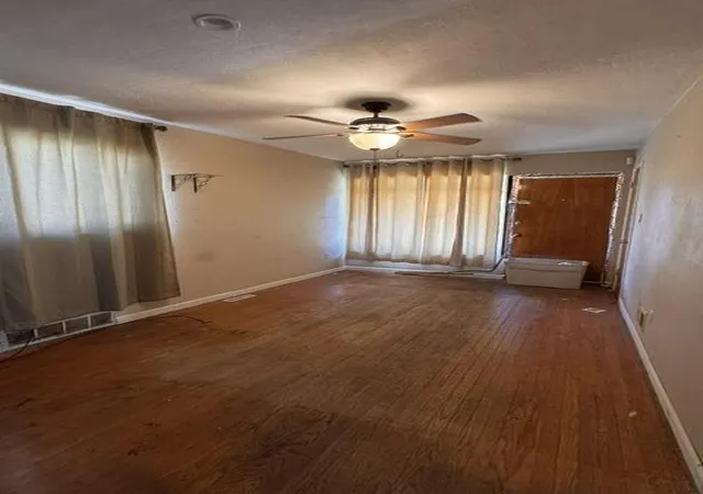 Photo 3 of Single family home for sale at 2272 Pierce St, Gary, IN 46407 | MLS# 846615 | Listing updated on 2026-10-09