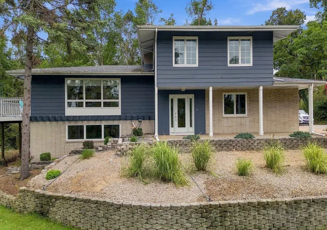 Single family home for sale at 20 Sunset Trl, Portage, IN 46368 | MLS# 846012