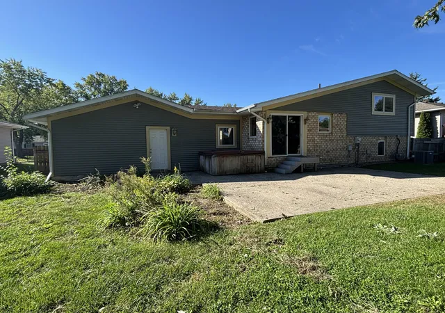 Photo 1 of Single family home for sale at 5826 Keller Ave, Portage, IN 46368 | MLS# 846049 | Listing updated on 2026-09-29