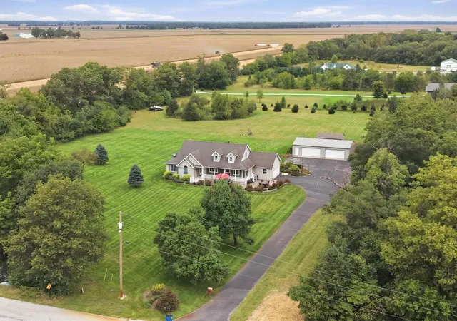 Photo 1 of Single family home for sale at 5932 County Rd 1400 N, Wheatfield, IN 46392 | MLS# 846175 | Listing updated on 2026-10-01