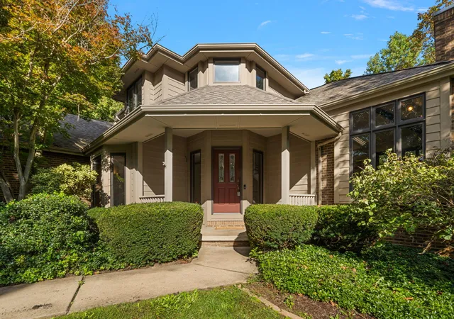 Photo 3 of Single family home for sale at 239 Crabapple Ln, Valparaiso, IN 46383 | MLS# 846157 | Listing updated on 2026-10-05