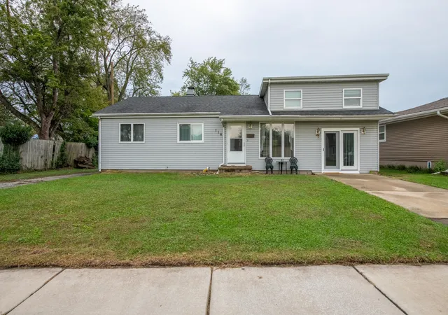 Photo 1 of Sale Pending at 114 E Manor Dr, Griffith, IN 46319 | MLS# 846223 | Listing updated on 2026-10-06