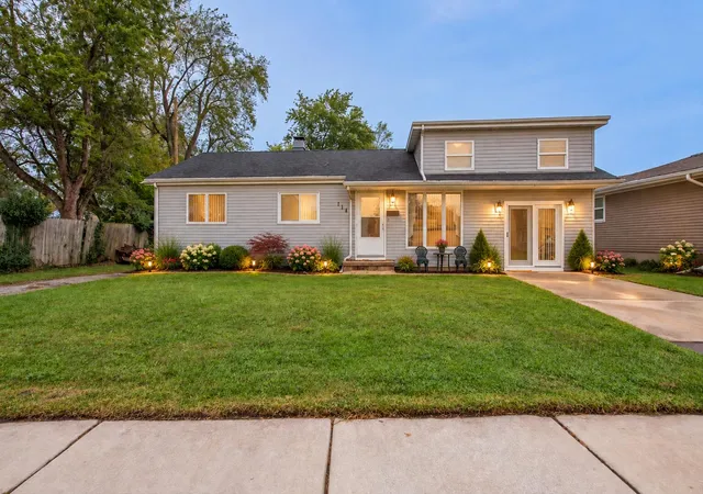 Photo 2 of Sale Pending at 114 E Manor Dr, Griffith, IN 46319 | MLS# 846223 | Listing updated on 2026-10-06