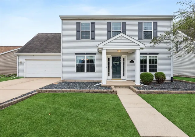 Single family home for sale at 1674 Danvers Pkwy, Valparaiso, IN 46385 | MLS# 846108