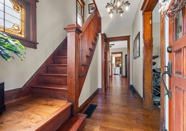 Photo 4 of Sale Pending at 744 S 2nd Street, Chesterton, IN 46304 | MLS# 846230 | Listing updated on 2026-10-05