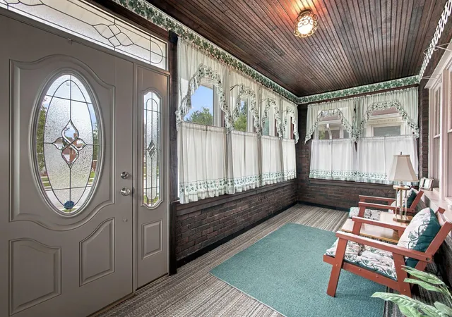 Photo 3 of Single family home for sale at 1536 Brown Ave, Whiting, IN 46394 | MLS# 846033 | Listing updated on 2026-09-29