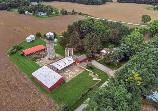 Photo 1 of Single family home for sale at 2952 N 600 East, Rolling Prairie, IN 46371 | MLS# 846122 | Listing updated on 2026-10-01