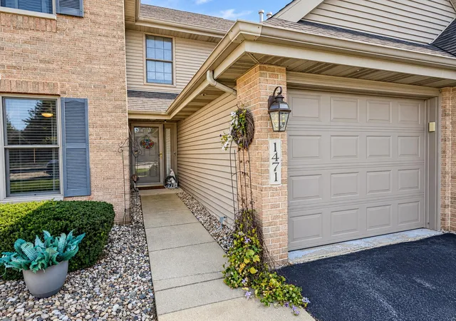 Photo 3 of Condo for sale at 1471 Lakewood Ln, Schererville, IN 46375 | MLS# 846273 | Listing updated on 2026-10-02
