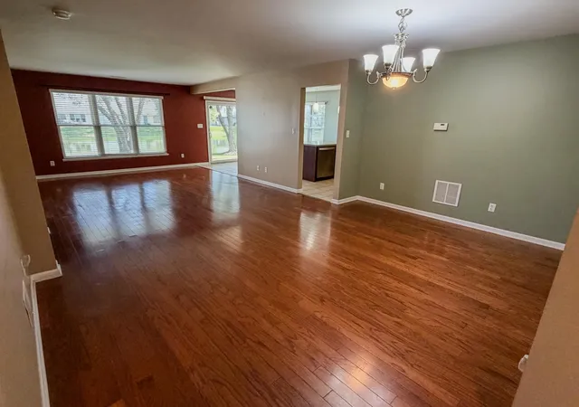 Photo 4 of Condo for sale at 1471 Lakewood Ln, Schererville, IN 46375 | MLS# 846273 | Listing updated on 2026-10-02