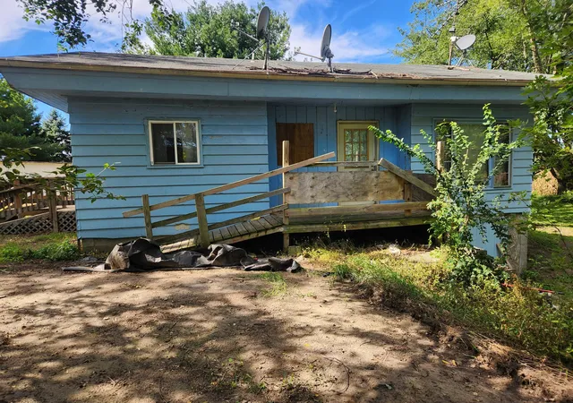 Single family home for sale at 7406 County Rd 60 E, Rensselaer, IN 47978 | MLS# 846459