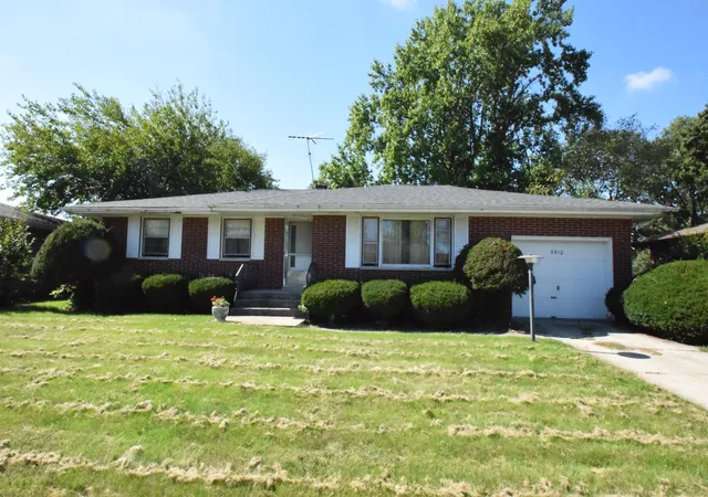 Photo 1 of Sale Pending at 5510 Grant St, Merrillville, IN 46410 | MLS# 846026 | Listing updated on 2026-09-29