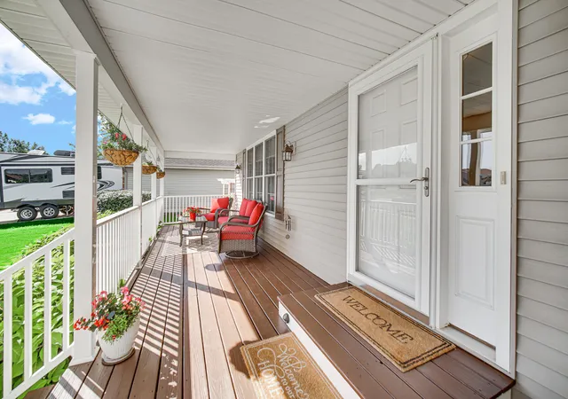 Photo 2 of Single family home for sale at 6614 Falcon Dr, Schererville, IN 46375 | MLS# 846106 | Listing updated on 2026-10-05