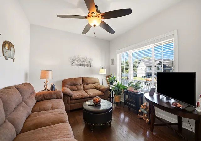 Photo 2 of Single family home for sale at 7027 Carolina Ct, Hammond, IN 46323 | MLS# 846351 | Listing updated on 2026-10-08