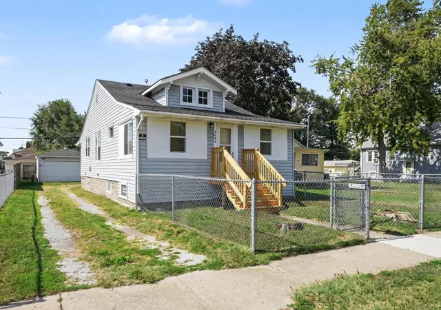 Photo 1 of Single family home for sale at 4844 Linden Ave, Hammond, IN 46327 | MLS# 846075 | Listing updated on 2026-09-30