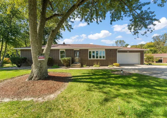 Townhouse for sale at 575 Old Chicago Rd, Michigan City, IN 46360 | MLS# 846285