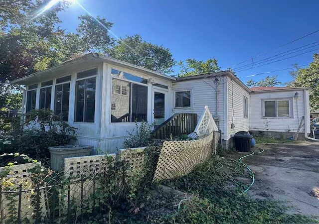 Photo 2 of Single family home for sale at 1055 N Vanderburg St, Gary, IN 46403 | MLS# 846031 | Listing updated on 2026-09-29