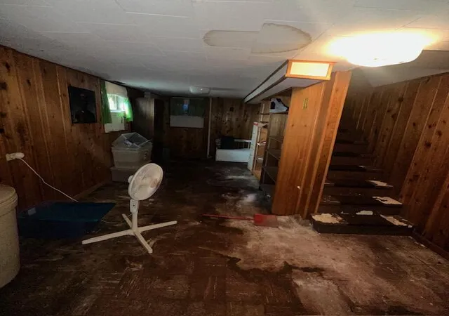 Photo 3 of Single family home for sale at 1055 N Vanderburg St, Gary, IN 46403 | MLS# 846031 | Listing updated on 2026-09-29
