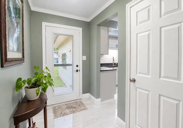 Photo 3 of Sale Pending at 9465 Mckinley St, Crown Point, IN 46307 | MLS# 846135 | Listing updated on 2026-10-03