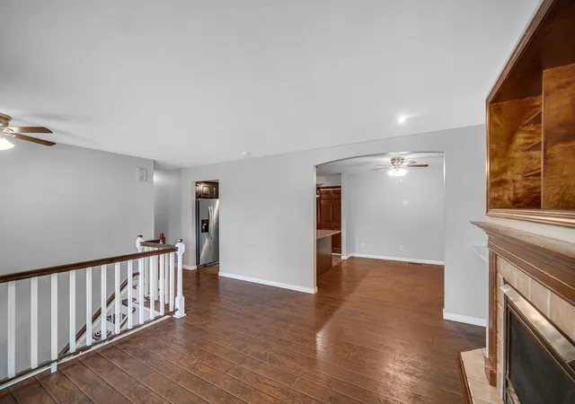 Photo 3 of Single family home for sale at 3437 Strong Pl, Highland, IN 46322 | MLS# 846035 | Listing updated on 2026-09-29