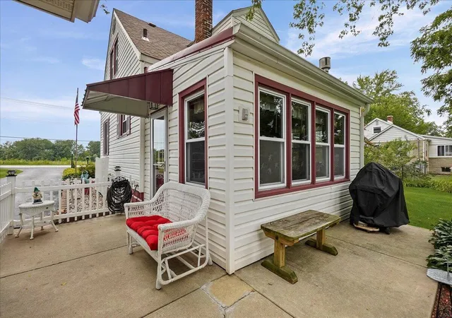 Photo 2 of Single family home for sale at 7725 Colorado St, Merrillville, IN 46410 | MLS# 846037 | Listing updated on 2026-09-29