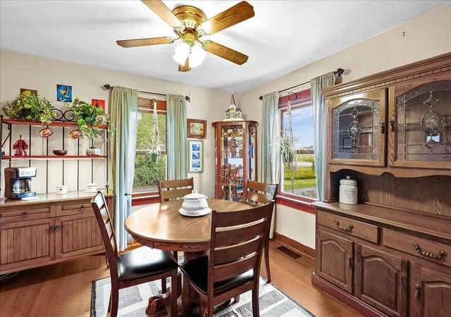 Photo 3 of Single family home for sale at 7725 Colorado St, Merrillville, IN 46410 | MLS# 846037 | Listing updated on 2026-09-29