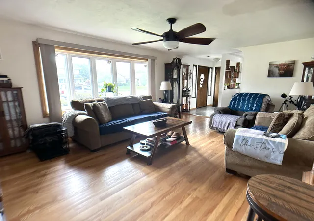 Photo 3 of Single family home for sale at 918 N Harvey St, Griffith, IN 46319 | MLS# 846041 | Listing updated on 2026-10-06