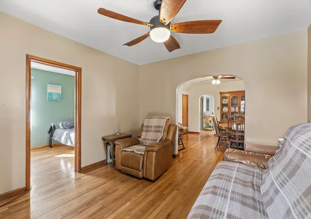 Photo 3 of Single family home for sale at 215 Derby St, Michigan City, IN 46360 | MLS# 846067 | Listing updated on 2026-09-29