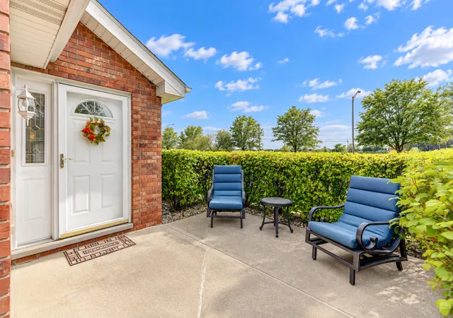 Photo 3 of Townhouse for sale at 1048 N Woodlawn Ave, Griffith, IN 46319 | MLS# 846073 | Listing updated on 2026-10-03