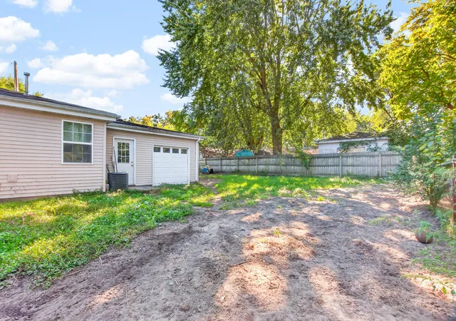 Photo 4 of Single family home for sale at 5187 Terry Ave, Portage, IN 46368 | MLS# 846074 | Listing updated on 2026-09-30