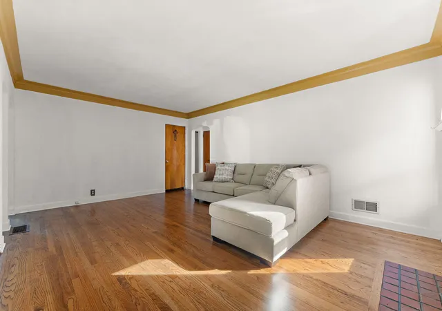 Photo 3 of Single family home for sale at 1341 Lincoln St, Hobart, IN 46342 | MLS# 846818 | Listing updated on 2026-10-15