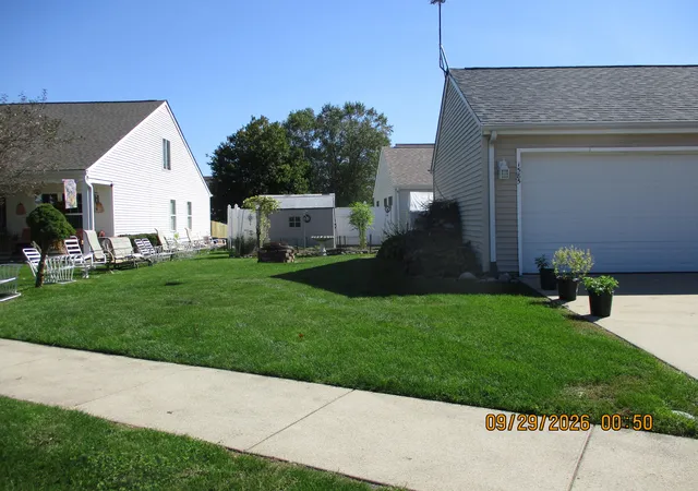 Photo 3 of Single family home for sale at 1585 Saugus Close, Valparaiso, IN 46385 | MLS# 846069 | Listing updated on 2026-09-29