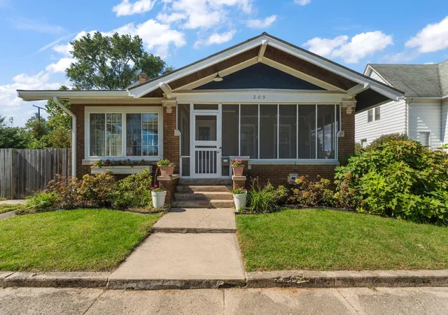 Photo 1 of Single family home for sale at 205 S Main St, Knox, IN 46534 | MLS# 846096 | Listing updated on 2026-10-09
