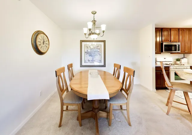 Photo 4 of Condo for sale at 1641 White Oak Ave #2c, Munster, IN 46321 | MLS# 846082 | Listing updated on 2026-09-30