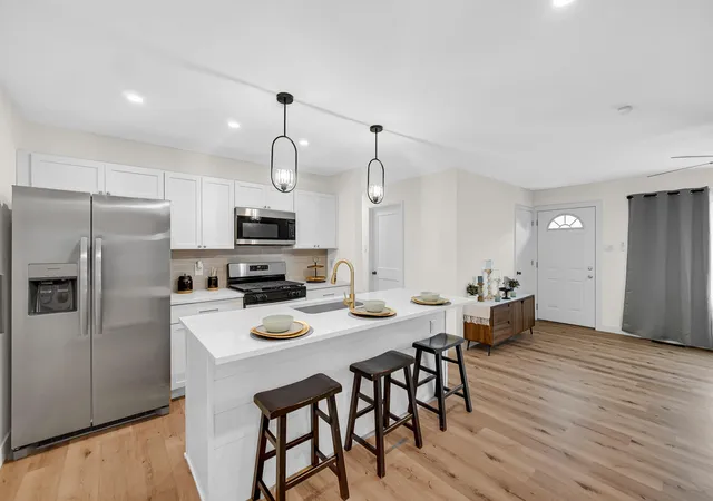 Photo 2 of Single family home for sale at 763 Baltimore Rd, Valparaiso, IN 46385 | MLS# 846118 | Listing updated on 2026-09-30