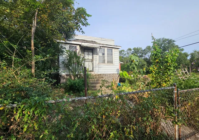Photo 1 of Single family home for sale at 2404 Connecticut St, Gary, IN 46407 | MLS# 846090 | Listing updated on 2026-10-06