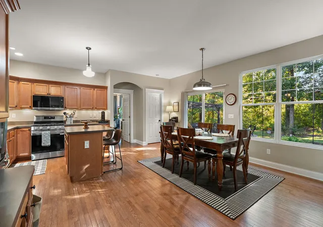 Photo 4 of Single family home for sale at 1230 Dune Meadows Dr, Chesterton, IN 46304 | MLS# 846183 | Listing updated on 2026-10-06