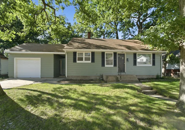Single family home for sale at 412 Vail St, Michigan City, IN 46360 | MLS# 846110