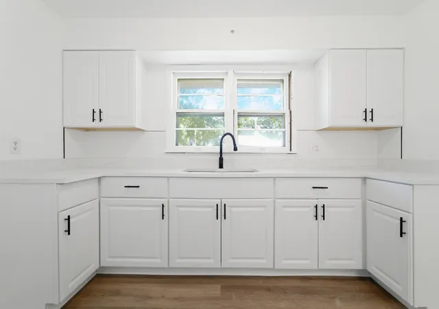 Photo 3 of Single family home for sale at 412 Vail St, Michigan City, IN 46360 | MLS# 846110 | Listing updated on 2026-09-30