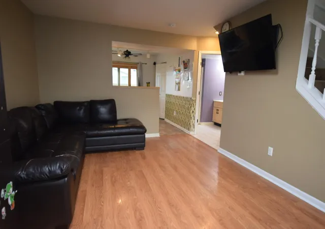 Photo 3 of Townhouse for sale at 548 Briarwood Dr, Dyer, IN 46311 | MLS# 846154 | Listing updated on 2026-10-07