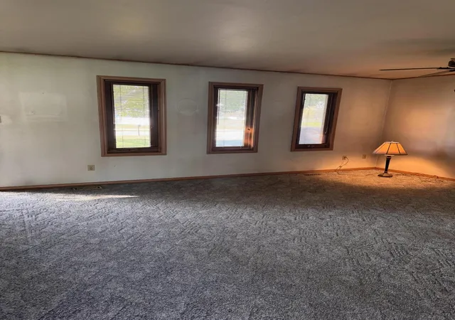 Photo 1 of Single family home for sale at 697 N Lake Park Ave, Hobart, IN 46342 | MLS# 846804 | Listing updated on 2026-10-15
