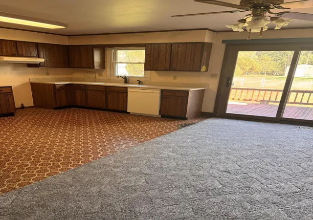 Photo 3 of Single family home for sale at 697 N Lake Park Ave, Hobart, IN 46342 | MLS# 846804 | Listing updated on 2026-10-15